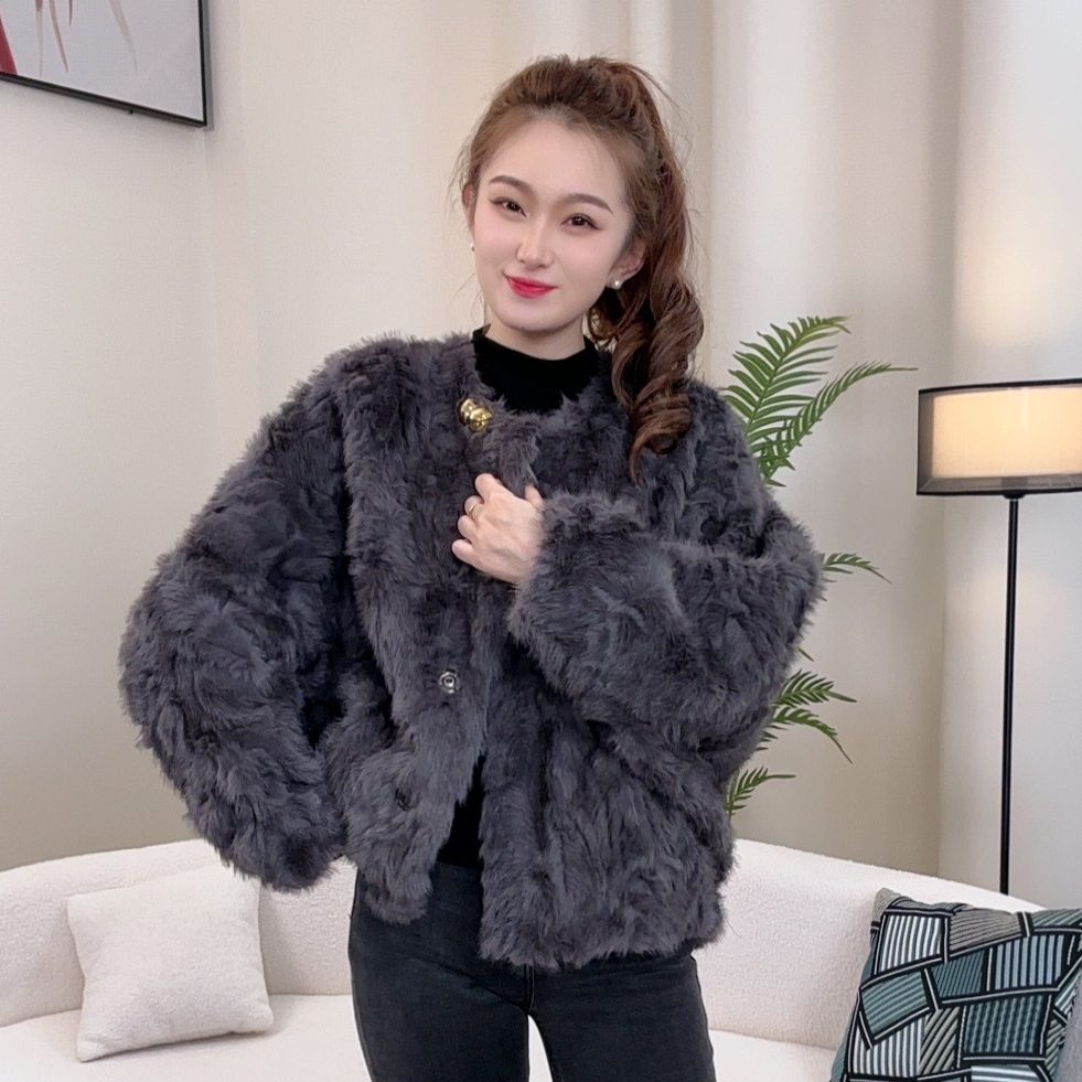 【伊梦】8066明星气质时尚女士冬季百搭保暖外套宽松加厚小香风-