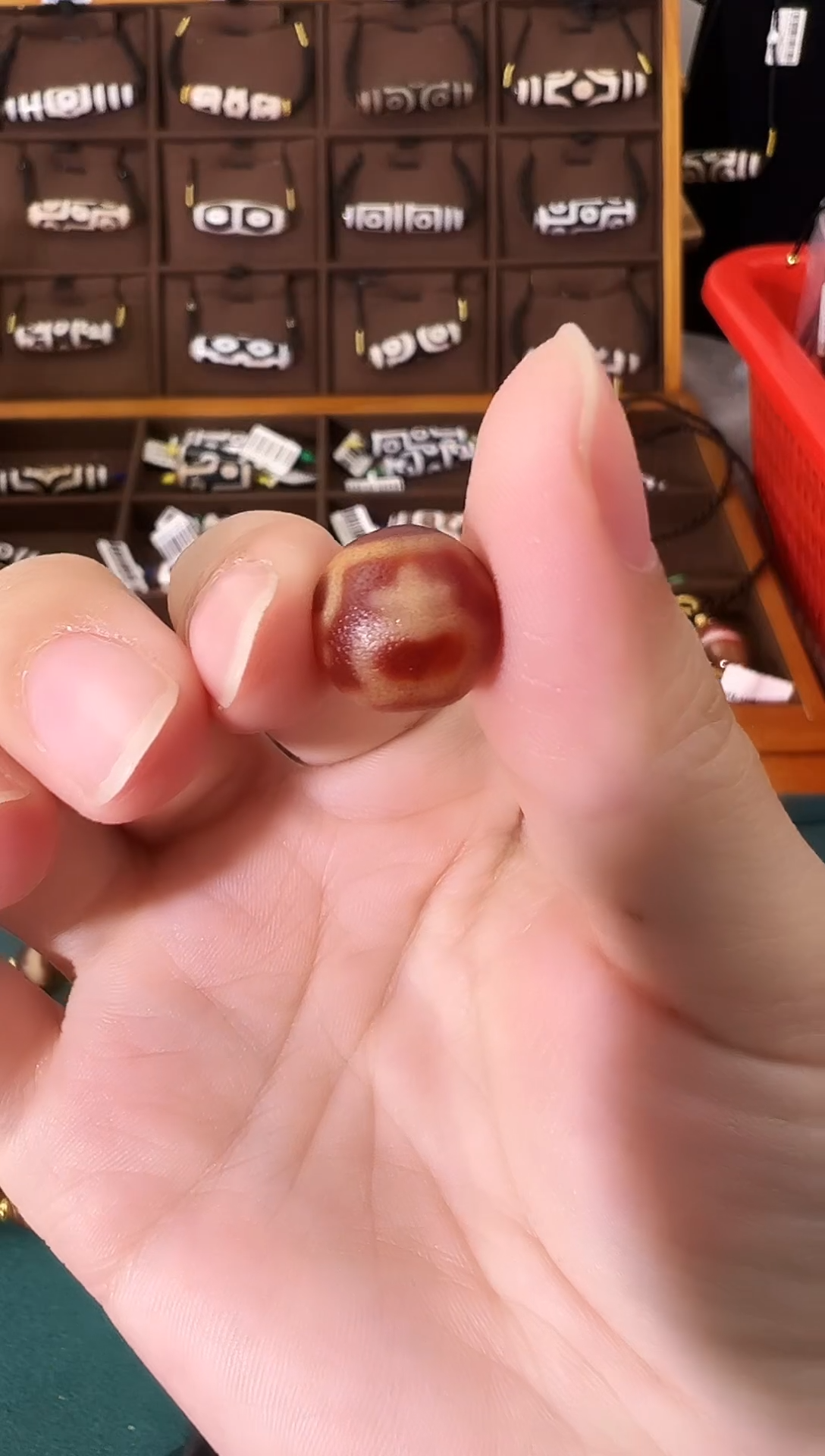 玛瑙/玉髓（覆膜）颈饰未镶嵌10微瑕