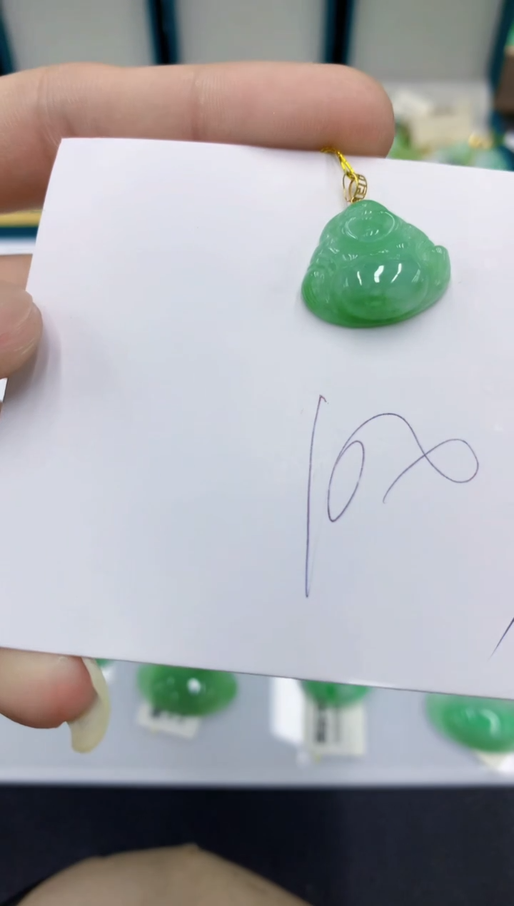 颈饰18K金镶嵌翡翠翡翠