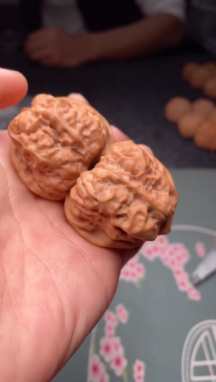 把件文玩核桃a283  蛤蟆头 39尺