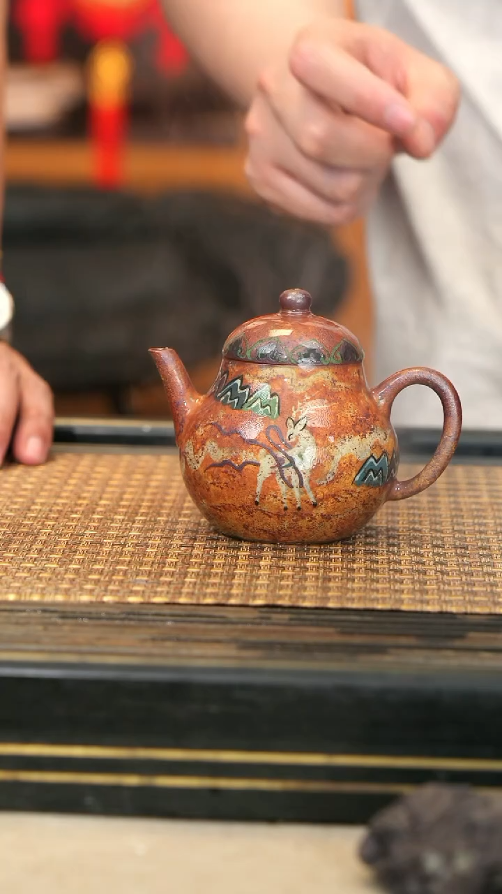 茶壶紫砂LJY52《敦煌九色鹿·梨形》柴烧