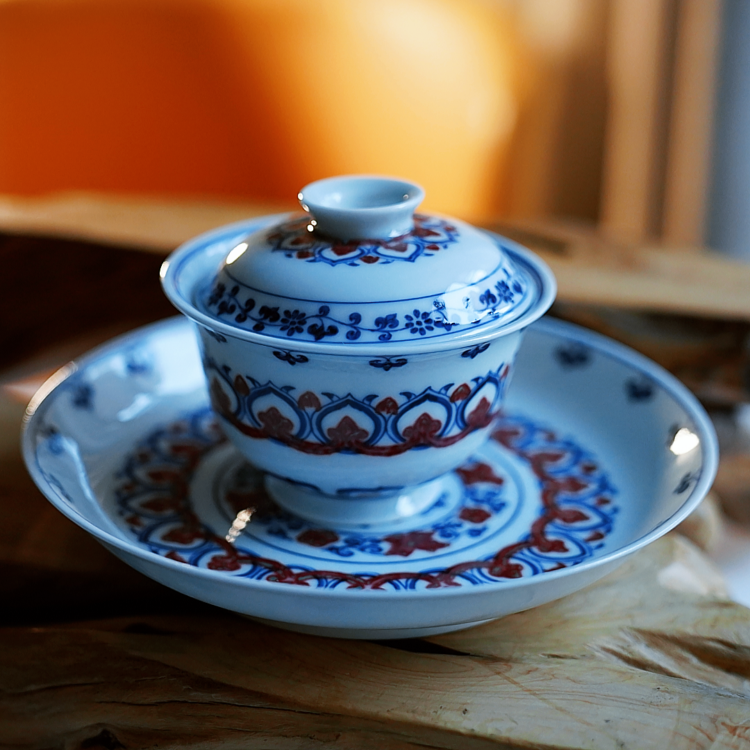 景德镇手工手绘青花釉里红宝相花马蹄盖碗复古