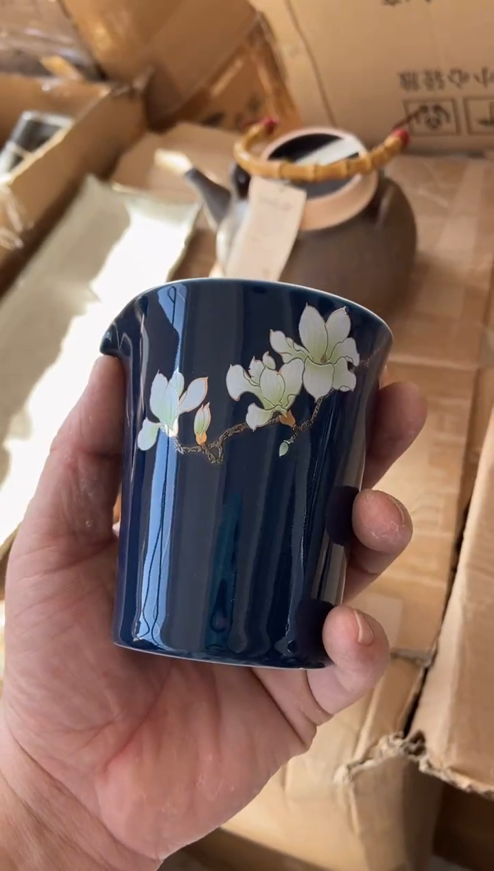 无运费险有瑕疵的摄影的产品有使用过的痕迹有点脏介意勿拍