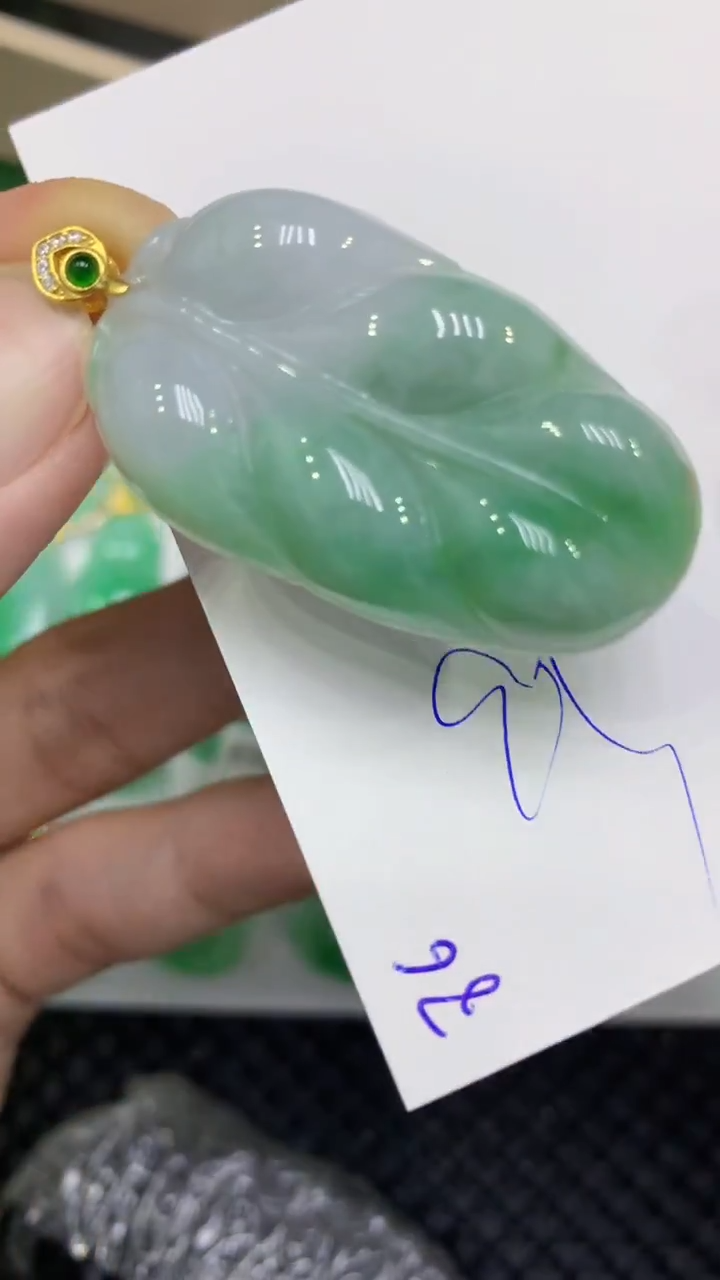 颈饰未镶嵌翡翠缅甸A货翡翠