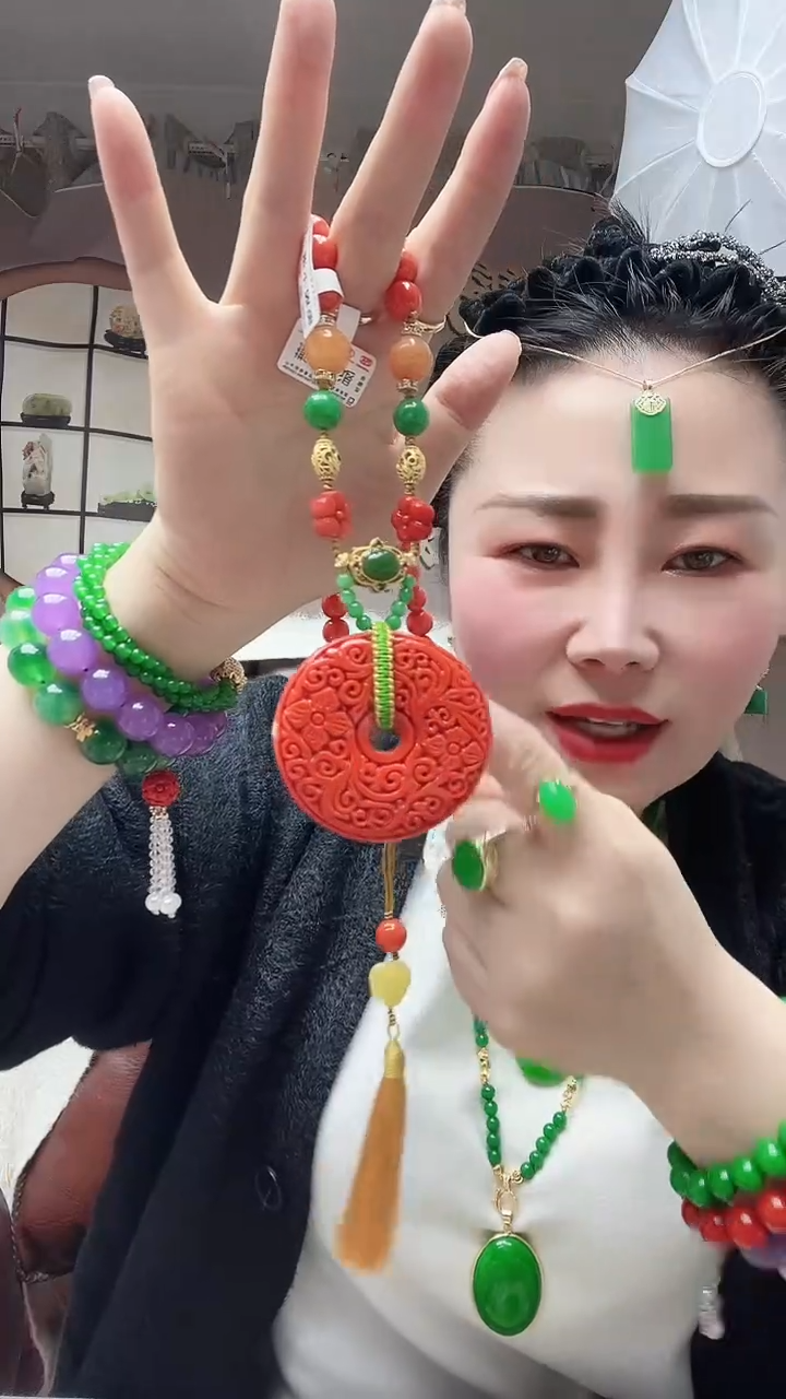 【闪购商品】查罗石颈饰14K金镶嵌红姑娘项链