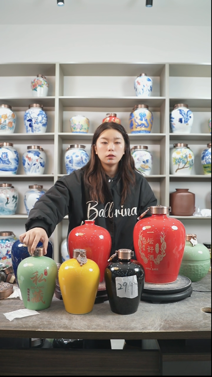 泥塑三斤装豆青色带私藏40