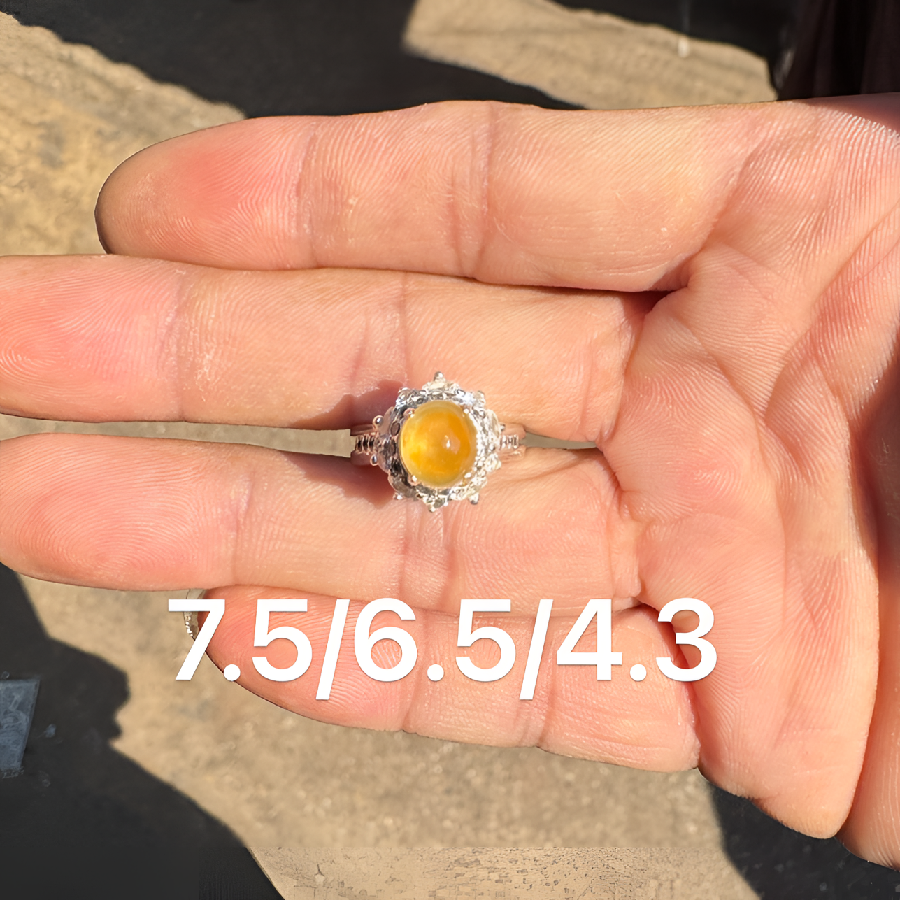 1202(小哪吒在源头)玻璃种翡翠炸光金翡戒面饱满杠味荧光足M40
