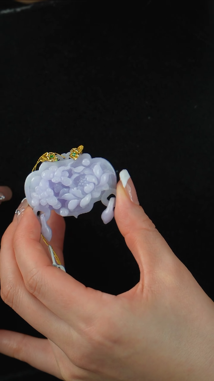 颈饰未镶嵌翡翠如意