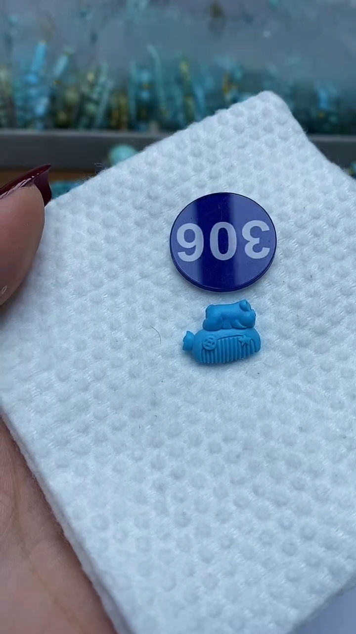 【闪购商品】绿松石雕刻件未镶嵌306