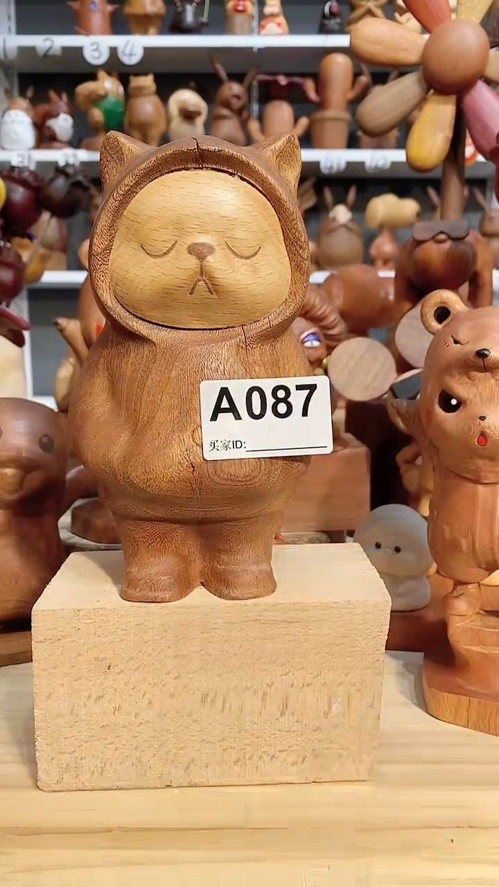 【闪购商品】香榧木木雕摆件可爱卡通