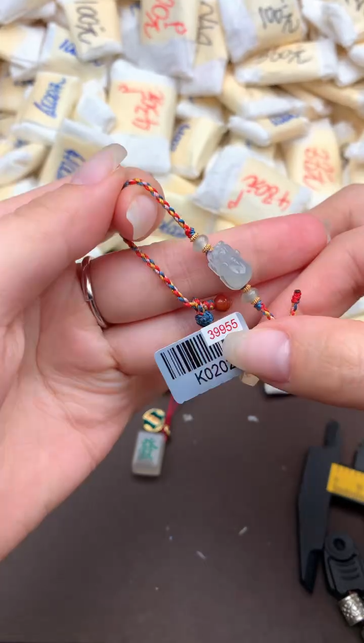 【闪购商品】翡翠挂件未镶嵌   一 