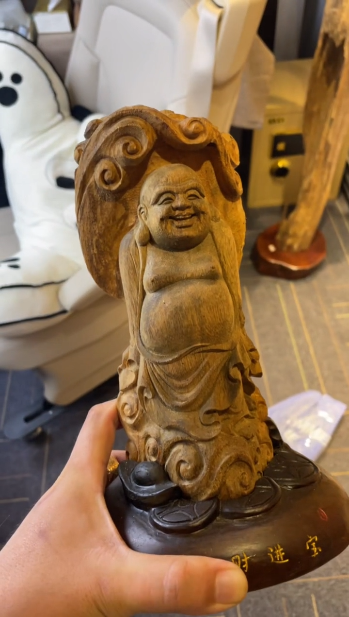 沉香摆件777发一件