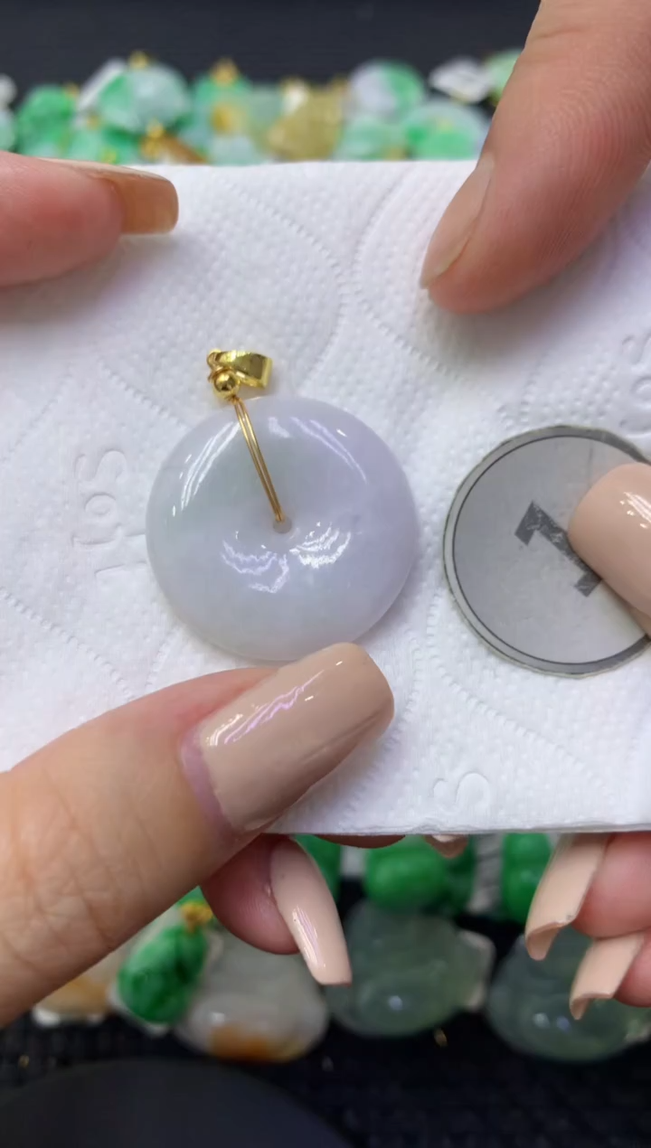 颈饰未镶嵌翡翠天然缅甸翡翠A货