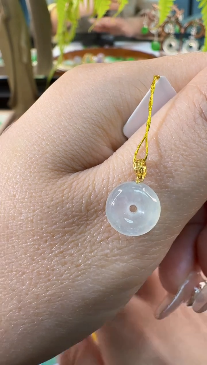 【闪购商品】翡翠吊坠(不含链)18K金镶嵌缅甸翡翠A货吊坠