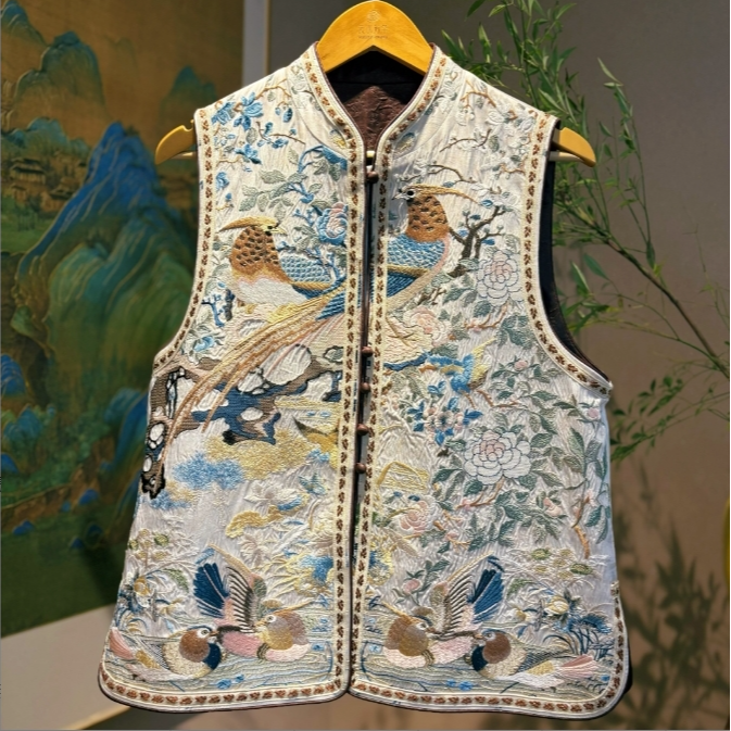 如是观 芳华设计新中式醋酸刺绣马甲国风重工刺绣马甲FH-C001