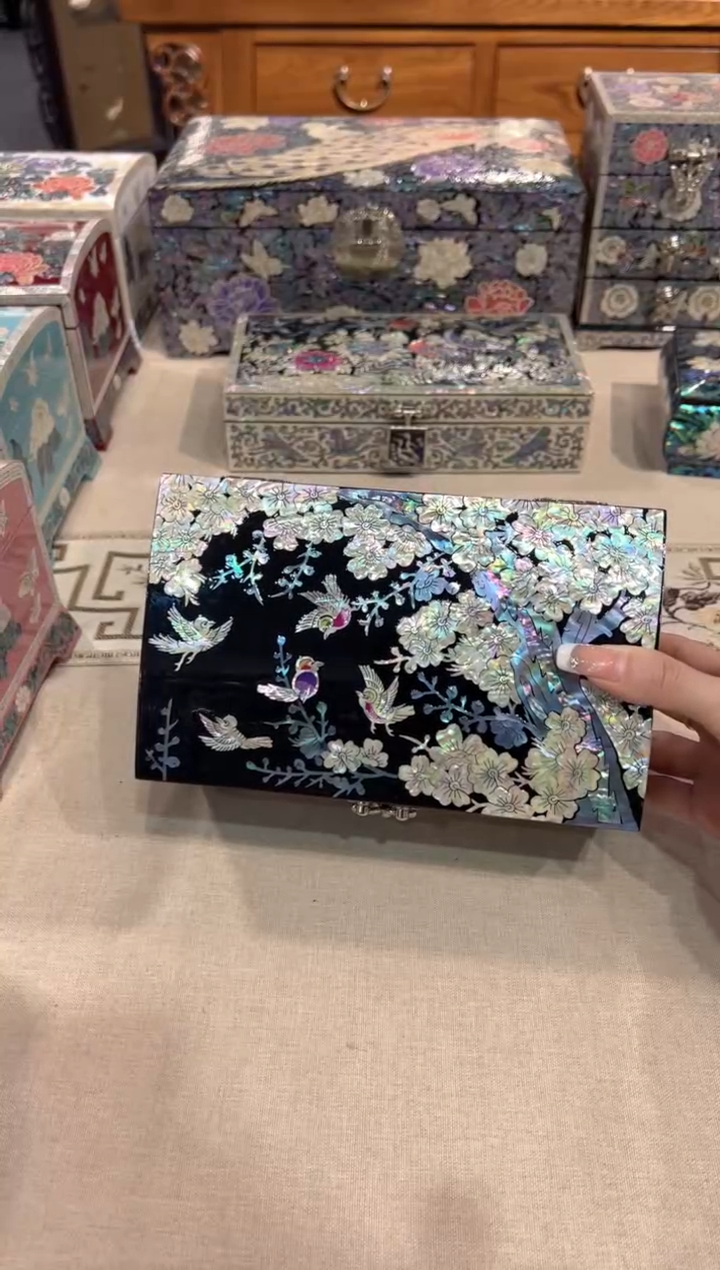 【闪购商品】按扣绒布底·弘贝雅螺钿漆器文化馆