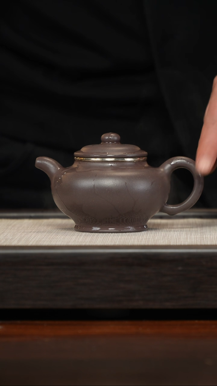 【闪购商品】紫砂茶壶包银四底掇只（邢）