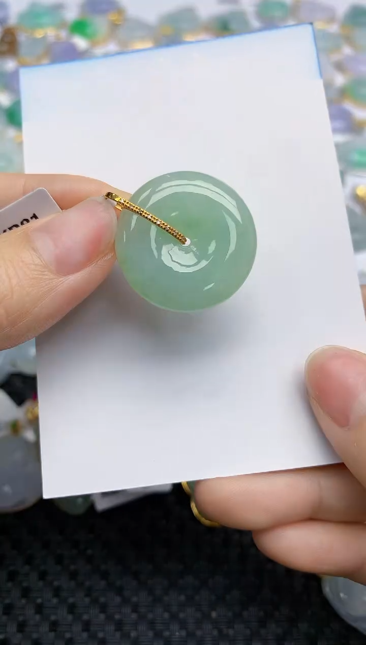 翡翠18K金镶嵌挂件天然翡翠A货