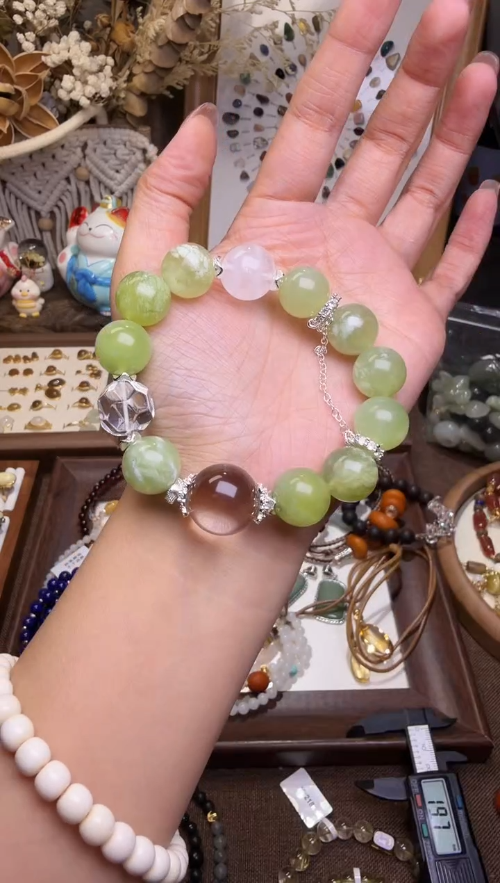 水晶摆件未镶嵌手链