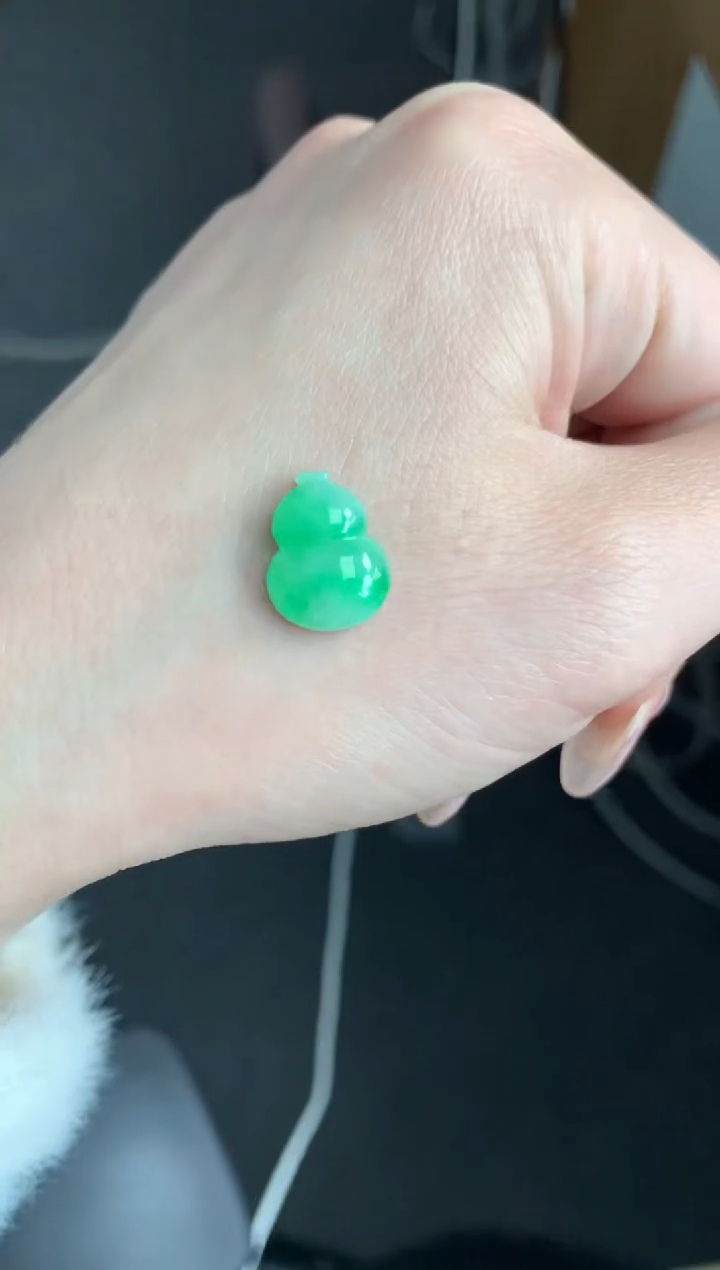 【闪购商品】定制翡翠未镶嵌葫芦