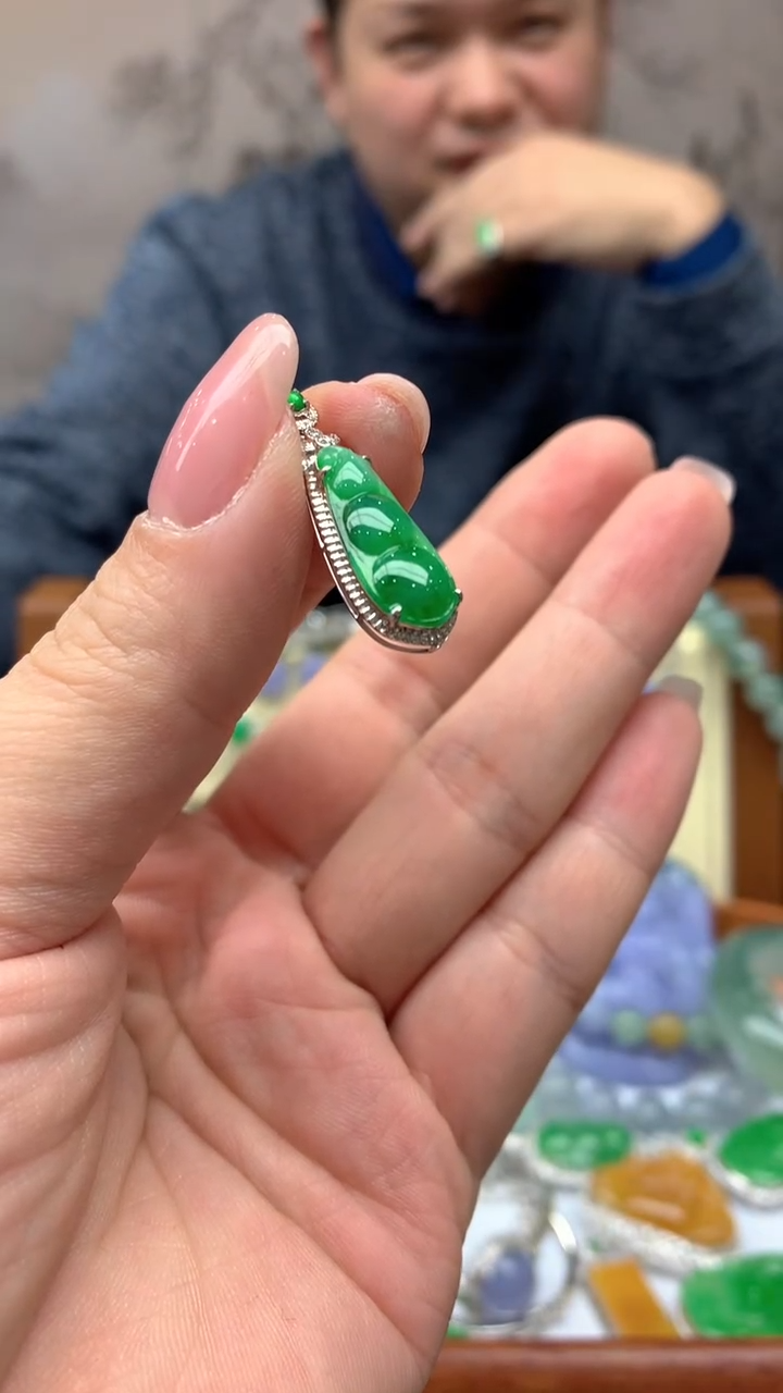 【闪购商品】翡翠颈饰18K金镶嵌183-天然翡翠