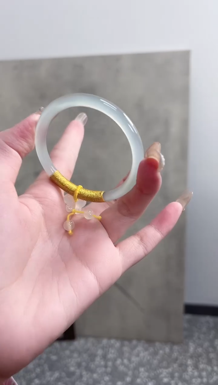 【闪购商品】玛瑙/玉髓手镯未镶嵌51-52圈 需要包容