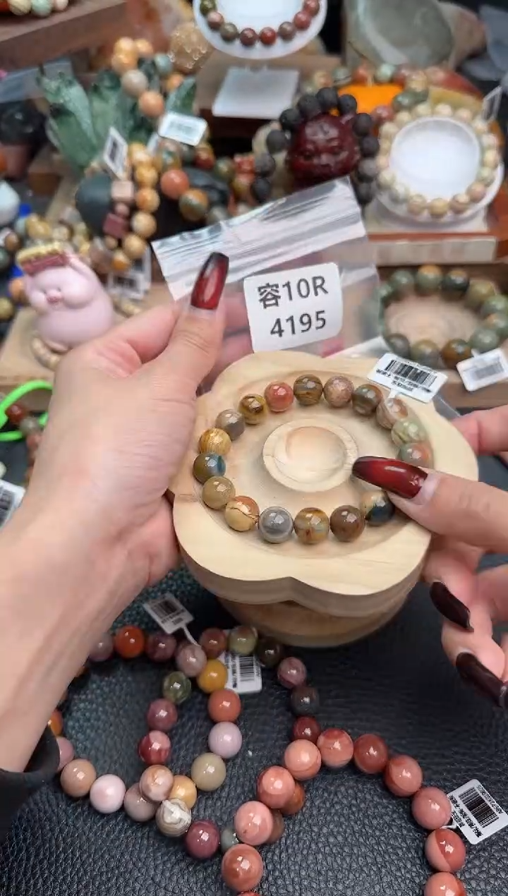 【闪购商品】石英质玉手链未镶嵌10R4195