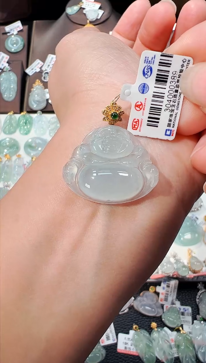 【闪购商品】翡翠吊坠(不含链)18K金镶嵌佛公吊坠389