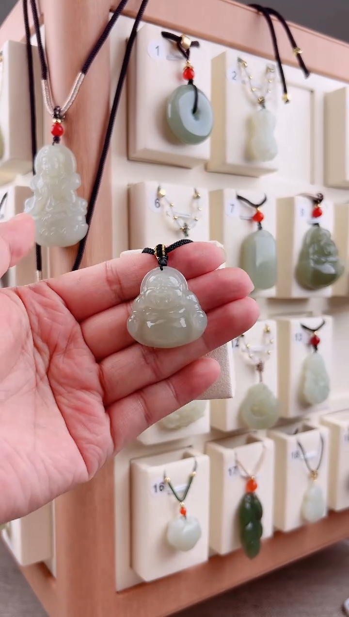 【闪购商品】和田玉吊坠(不含链)未镶嵌1