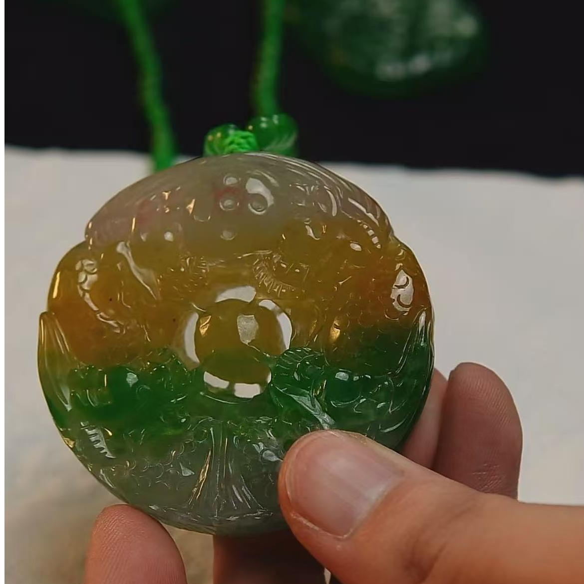 【华夏文物甄选商店02235】翡翠项链九龙牌