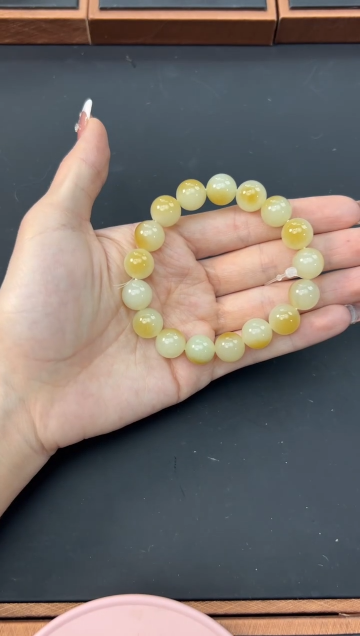 【闪购商品】和田玉手串未镶嵌若羌微色差卡12手串