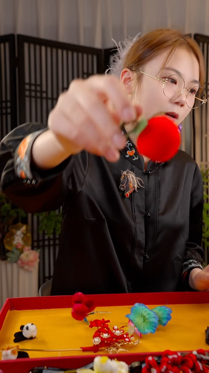 刺绣?****衣非遗苏绣绒花