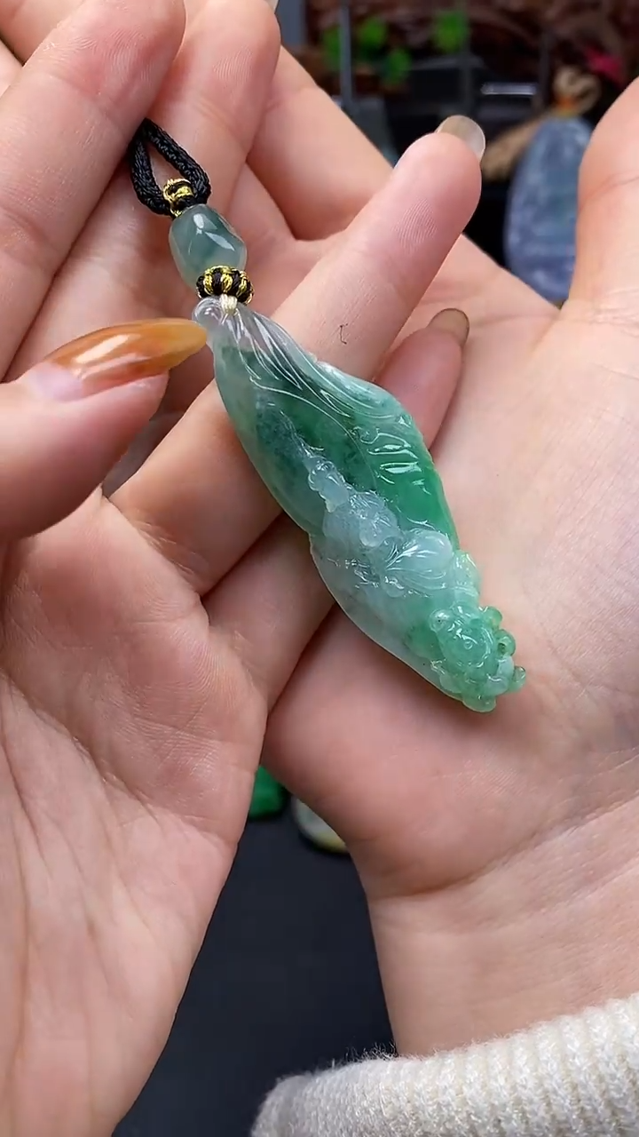 【闪购商品】翡翠颈饰未镶嵌翡翠A货一物一证