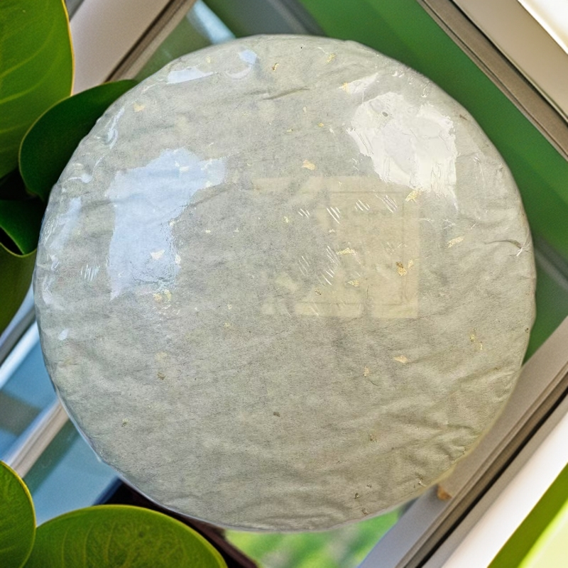 2011年易武普洱生茶饼357g