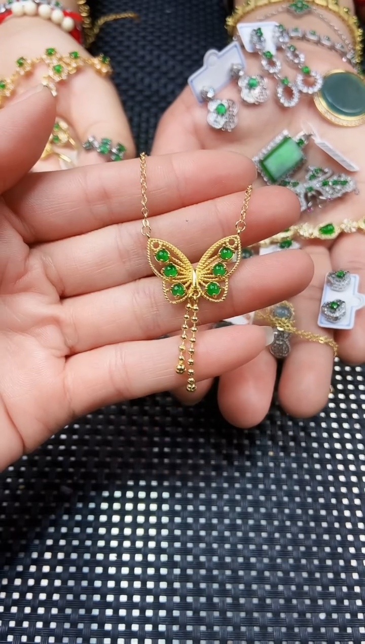 【闪购商品】翡翠颈饰未镶嵌11111111111