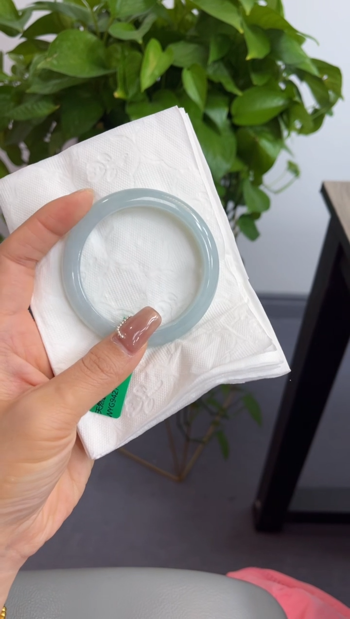 【闪购商品】翡翠手镯未镶嵌00009542