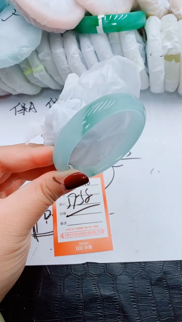 【闪购商品】石英质玉手镯未镶嵌Q110-58-57