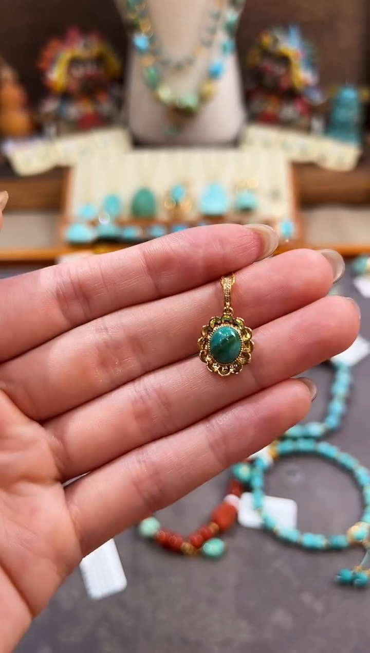 18K金镶嵌绿松石颈饰绿松石吊坠