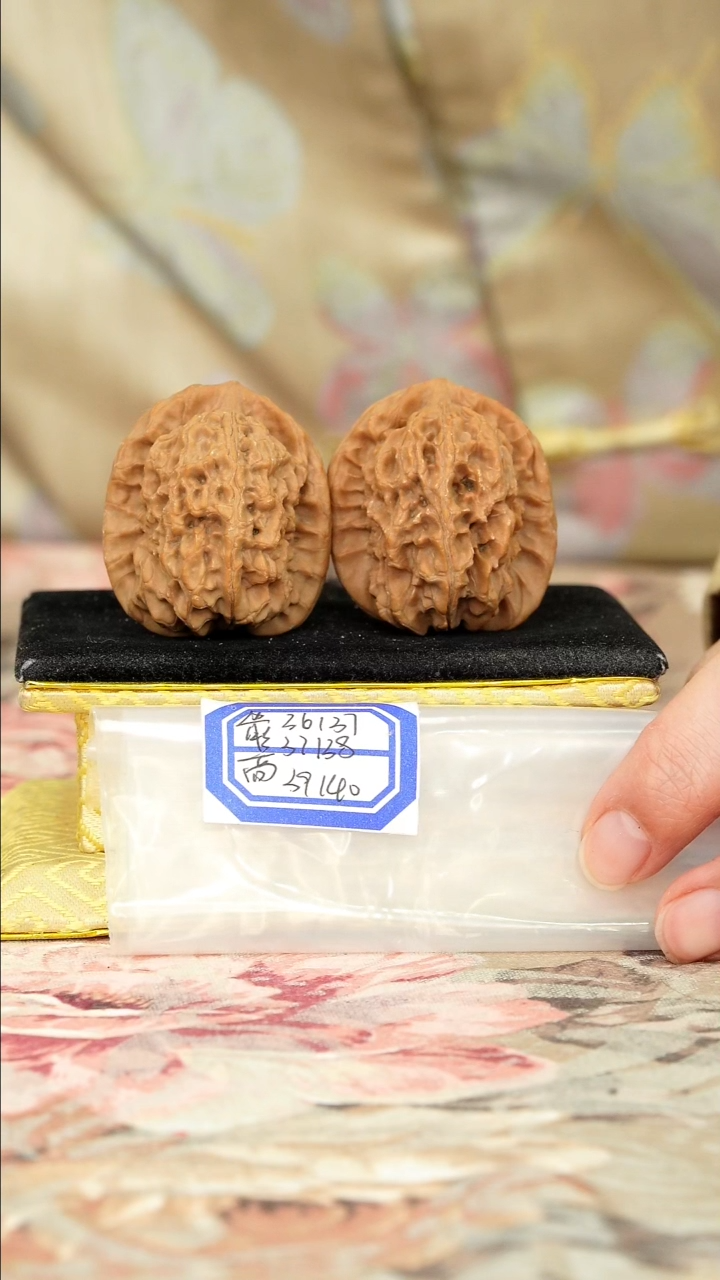 【闪购商品】文玩核桃把件非嫁接马老四