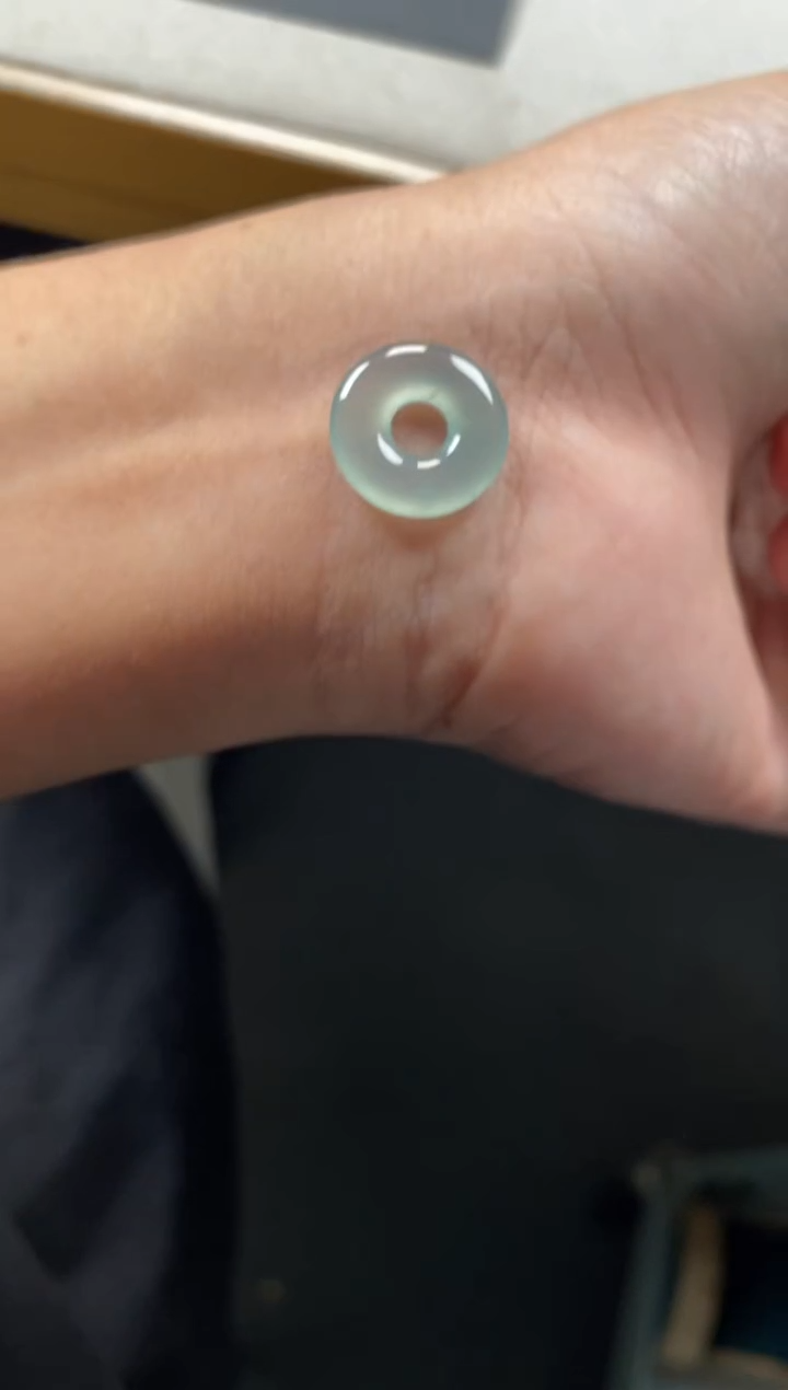 翡翠未镶嵌颈饰翡翠冰晴甜甜圈