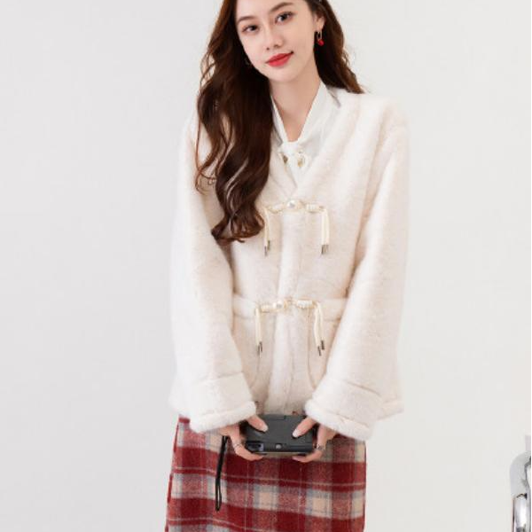 A268 V领保暖羊羔毛外套