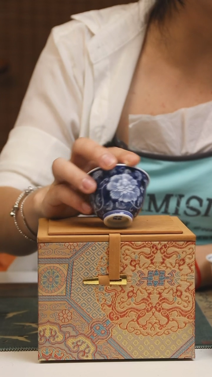 景德镇高温瓷万花缸杯