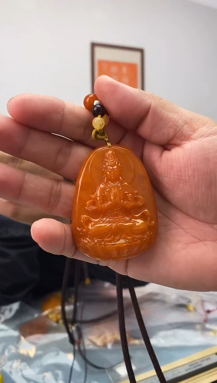 琥珀未镶嵌珠宝奇石假一罚十，微瑕观音多样性发一件028