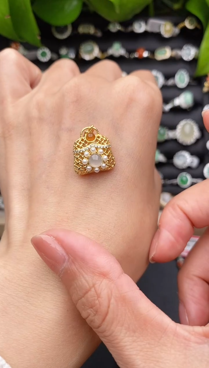 【闪购商品】翡翠戒指银S925镶嵌缅甸天然A货翡翠44   9-