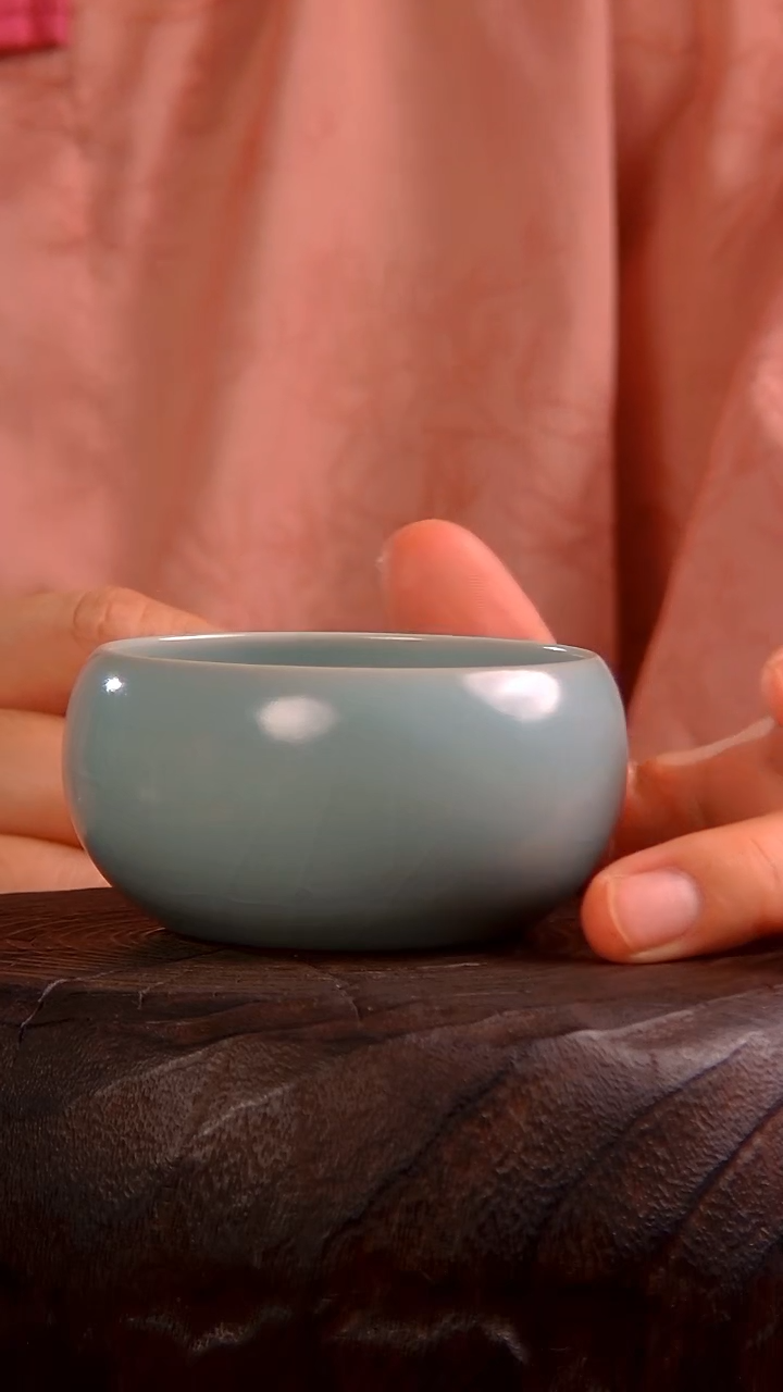 瓷片卧足禅定杯   716