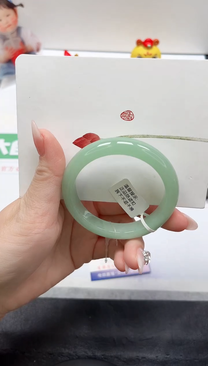 【闪购商品】石英质玉手镯未镶嵌385-52.4