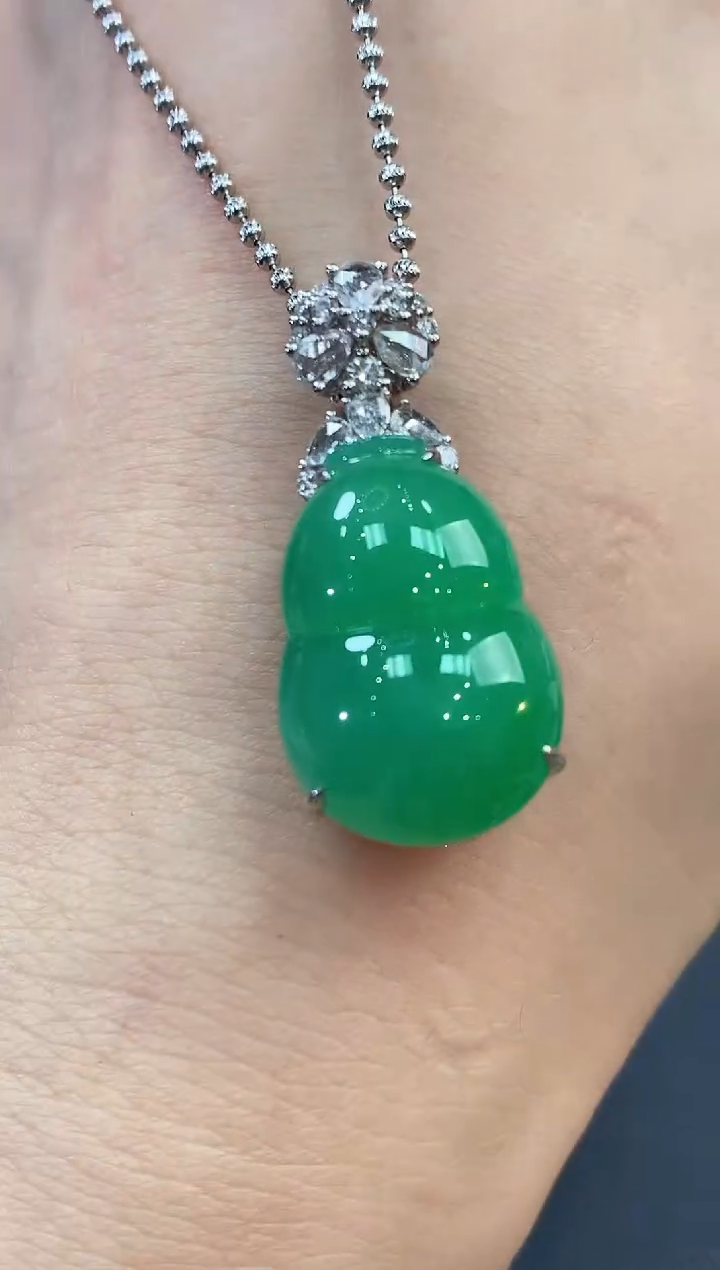 【闪购商品】翡翠吊坠(不含链)18K金镶嵌D80