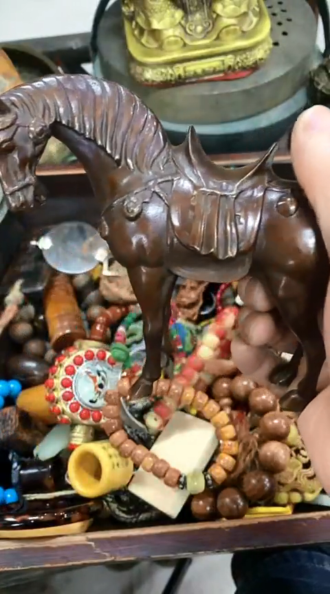 【闪购商品】一物一拍编号古铜色战马