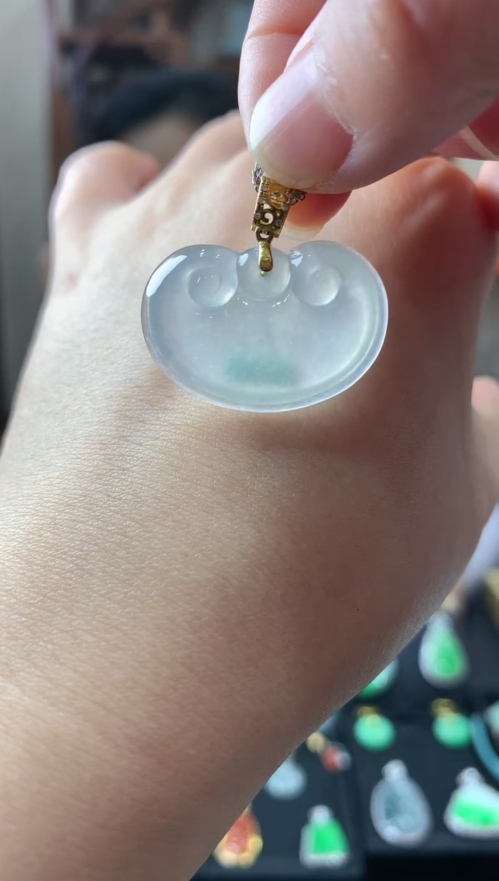 【闪购商品】翡翠吊坠(不含链)18K金镶嵌挂件