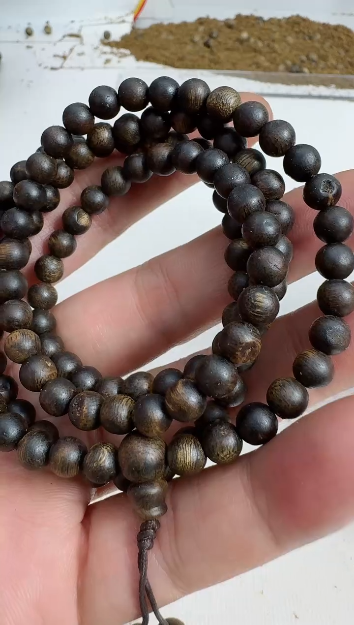 【闪购商品】沉香手串乌身0.6规格多圈18克虫漏沉水